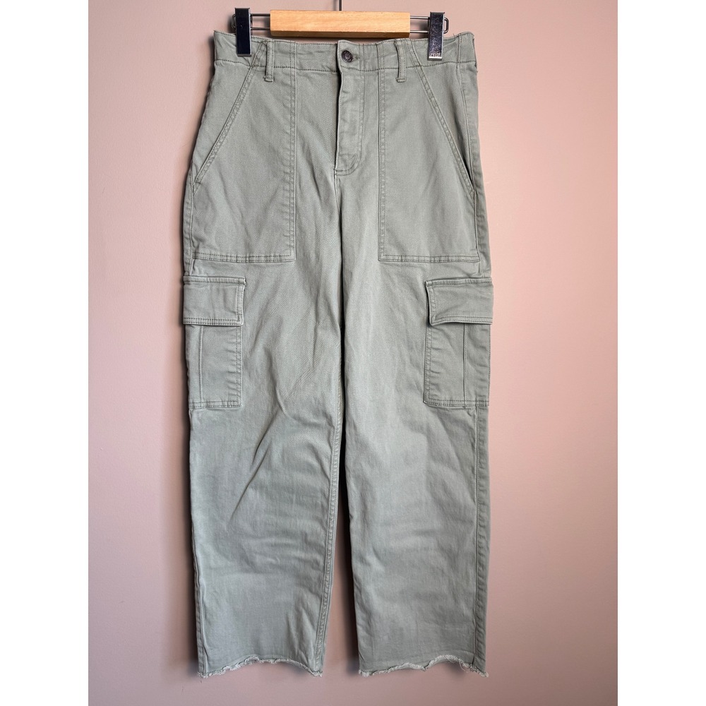 Hollister Ultra High-Rise Cargo Pants M Sage Green Raw Hem Gorpcore Streetwear